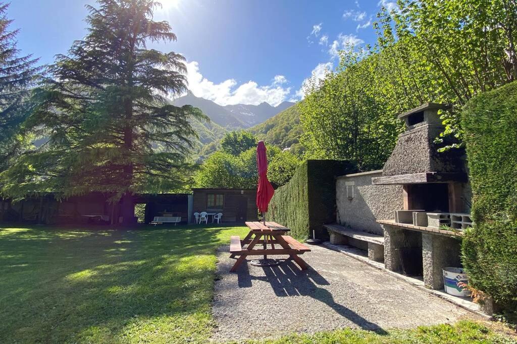 T2 Ensoleille. Terrasse Et Vaste Jardin Commun Apartamento Cauterets Exterior foto