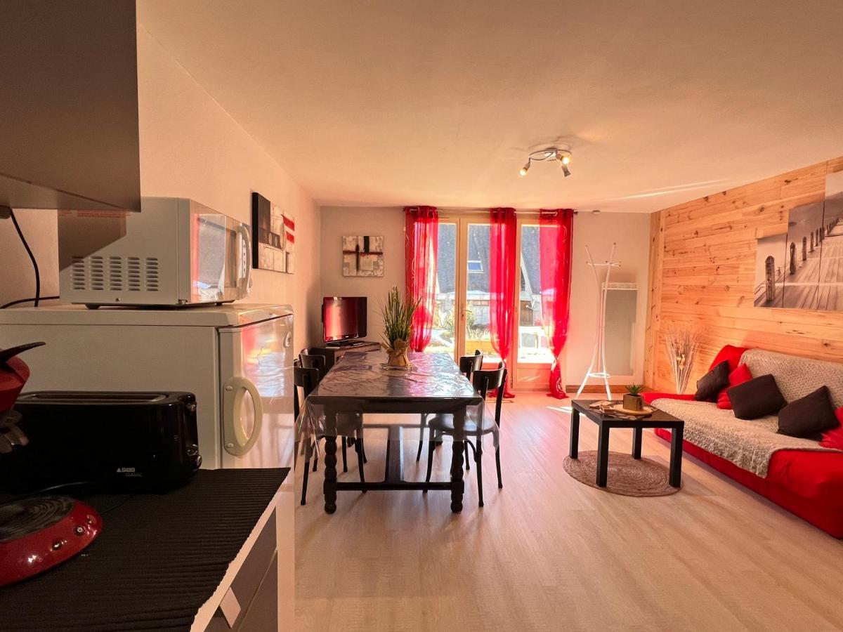 T2 Ensoleille. Terrasse Et Vaste Jardin Commun Apartamento Cauterets Exterior foto