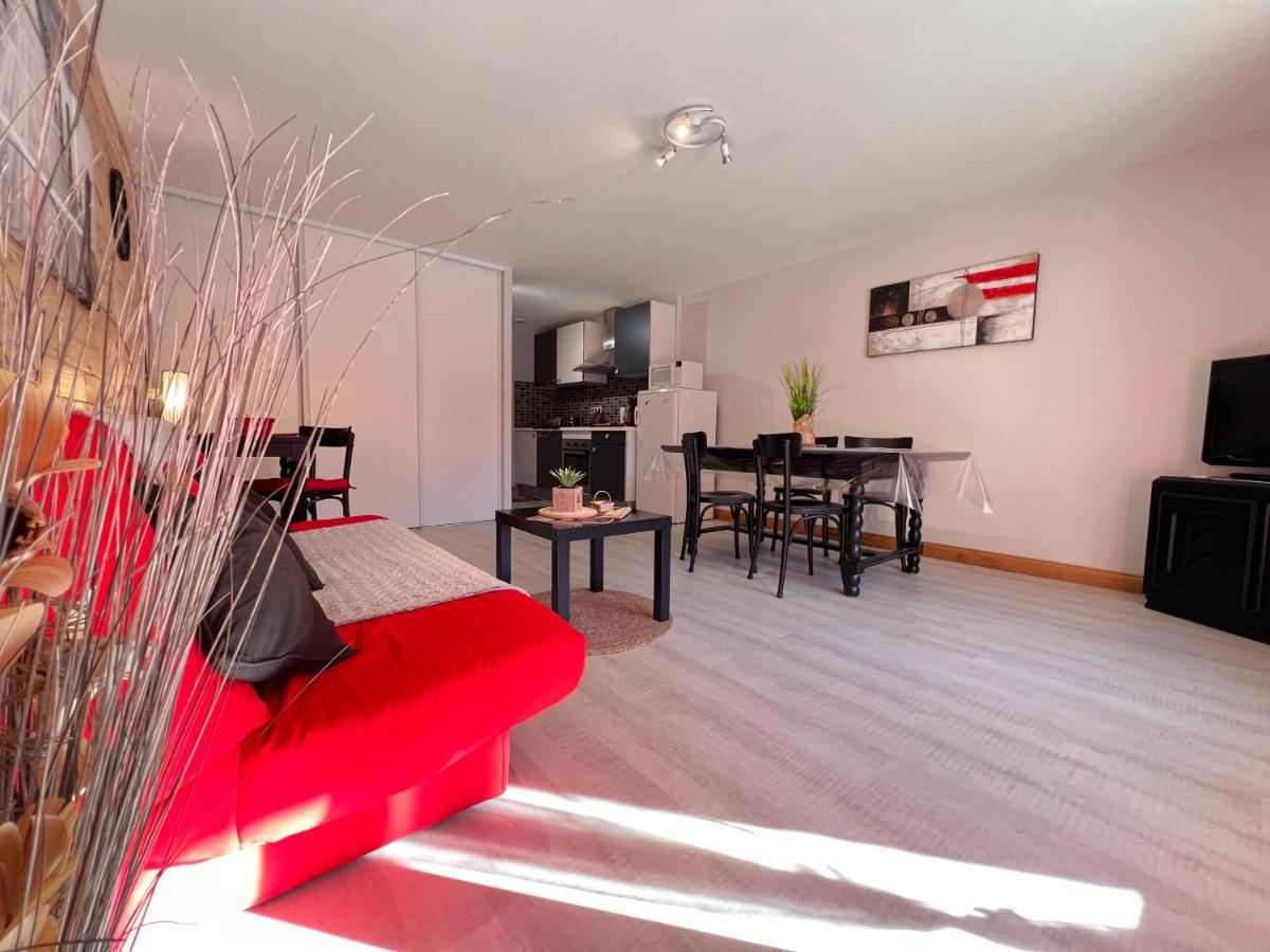 T2 Ensoleille. Terrasse Et Vaste Jardin Commun Apartamento Cauterets Exterior foto